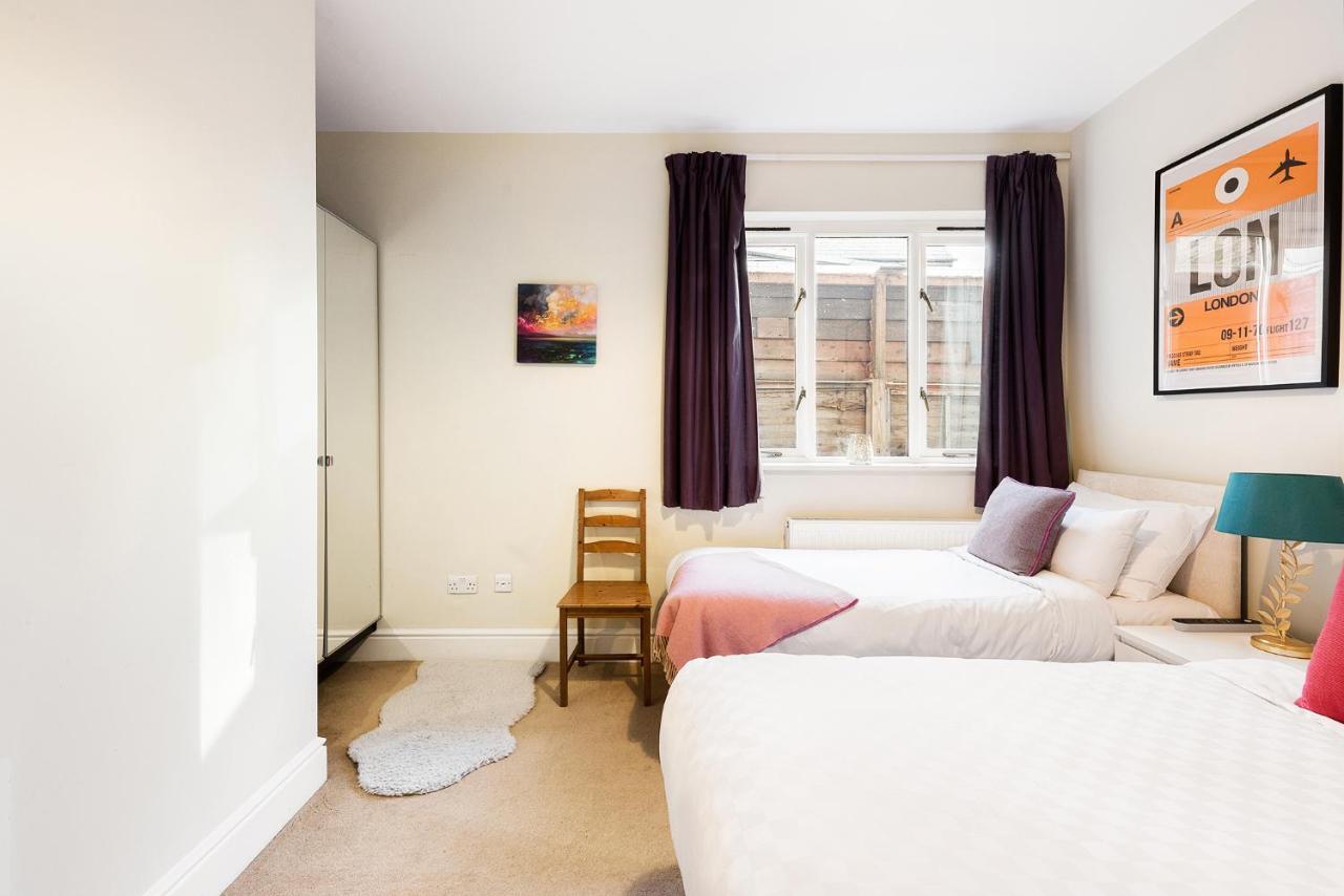 Heart Of Ealing Apartment With Garden London Exterior foto